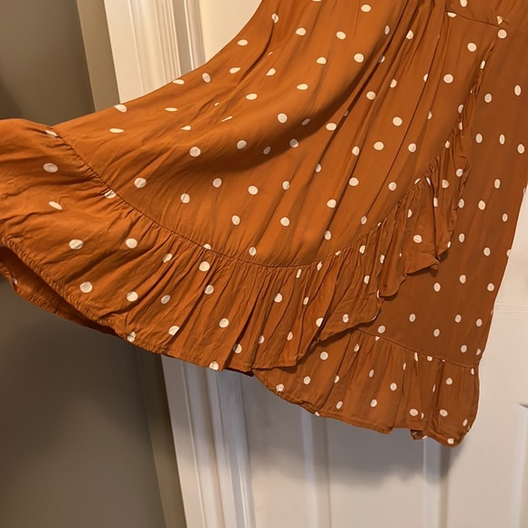 Yellow polkadot mini dress with ruffle edge. No belt included - Picture 2 of 2